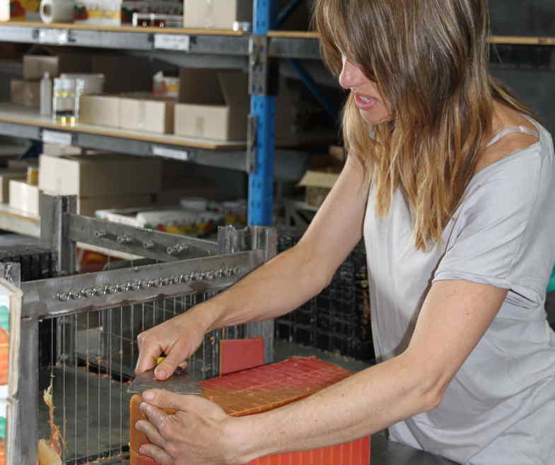 手作りする社長さん